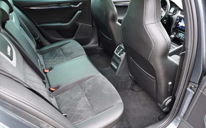 Skoda Octavia cena 69900 przebieg: 205000, rok produkcji 2018 z Poręba małe 781